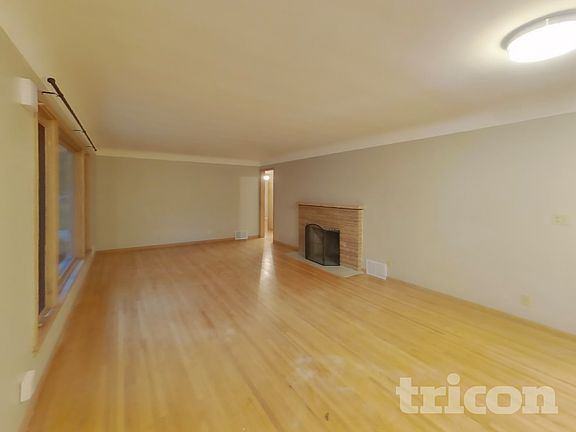 3rd image of 9901 Sandra Ln