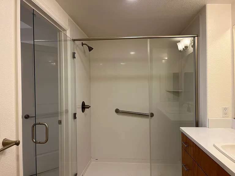 2585 El Camino Real #419 — Photo 17