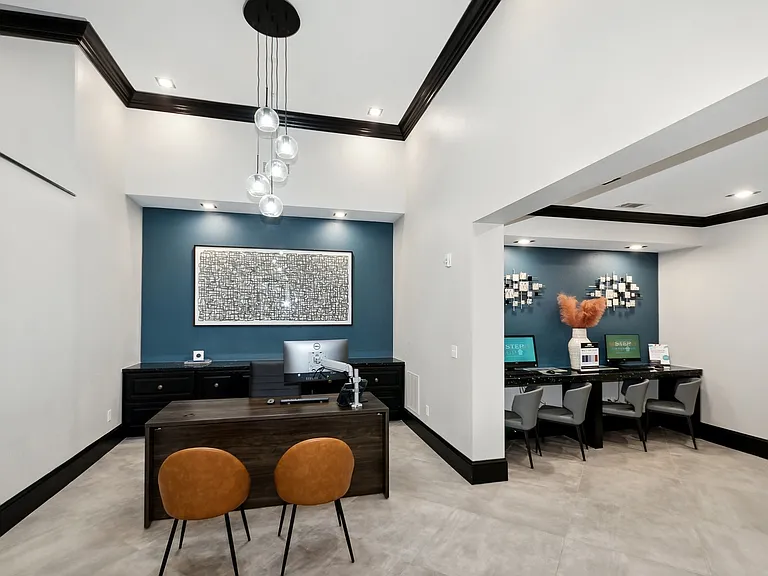 Leasing Reception