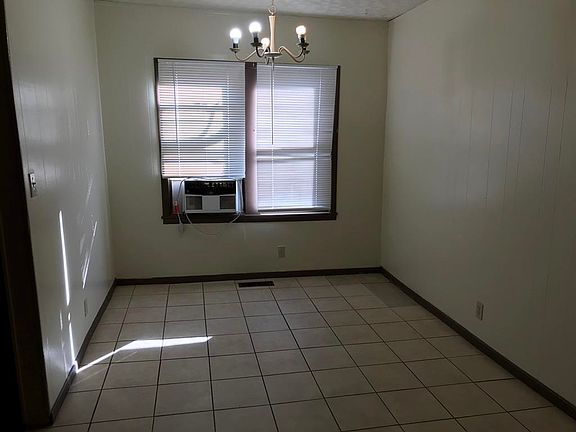 5th image of 206 Woodland Ave