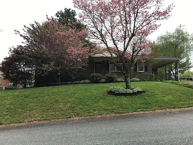 1st image of 14 Ardmore Dr #406