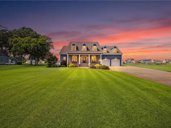 117 Pelican Pointe Dr, Elizabeth City, NC 27909