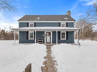 4001 W Mequon Rd, Mequon, WI 53092