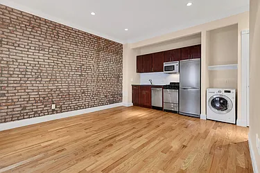 Rented by Cooper & Cooper Real Estate