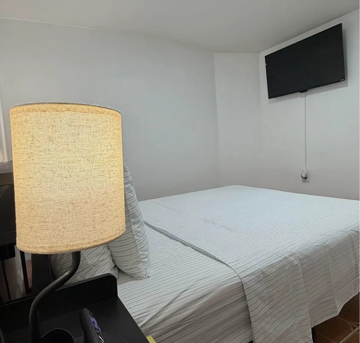 Studio, 400 sqft, $1,000 — Photo 4