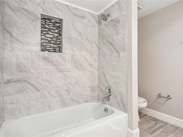 6851 Roswell Rd #F32 — Photo 12
