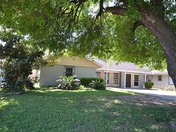 2nd image of 6333 Bellaire Blvd