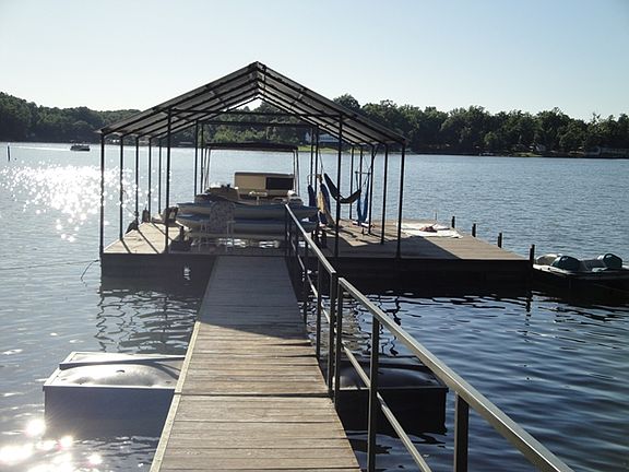 2nd image of 19 Owens Pt