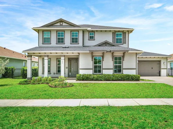 655 Hookline Circle, The Acreage, FL 33470