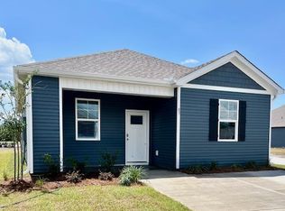 83 Bonaparte St, Wilmington, NC 28411