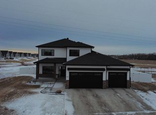 6012 31st St S, Fargo, ND 58104