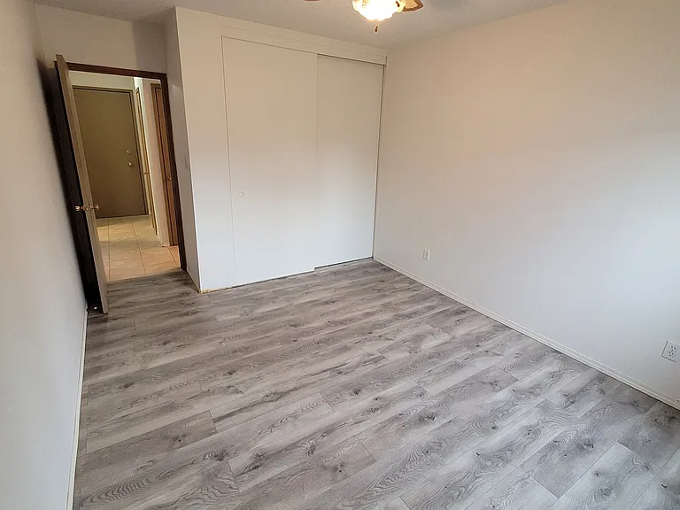 7607 4a St SW #205 — Photo 7