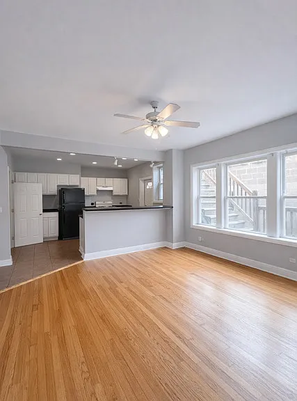3716 N Cicero Ave #2E — Photo 2