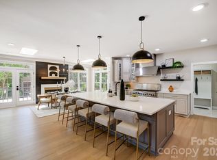 8707 Fairview Rd, Charlotte, NC 28226