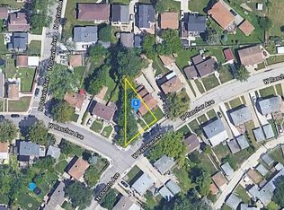 7258 W Rascher Ave, Chicago, IL 60656