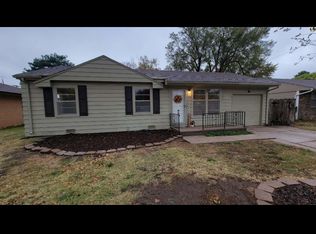 3 Rambler Rd, Hutchinson, KS 67502