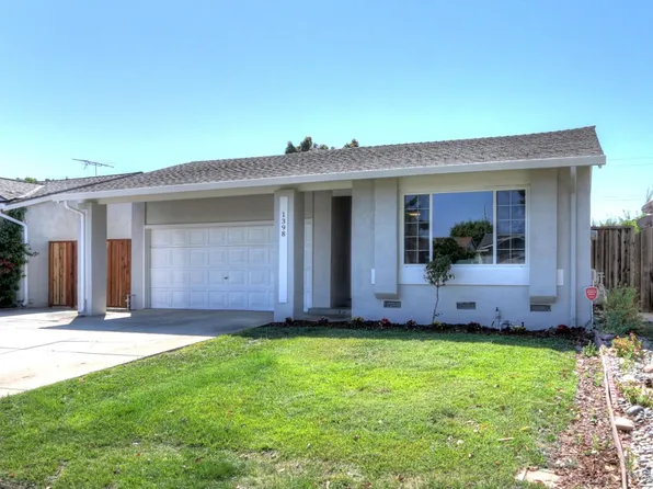1398 Courtyard Dr, San Jose, CA 95118