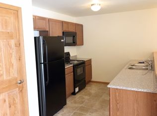 2923 26th St W APT 106, Williston, ND 58801