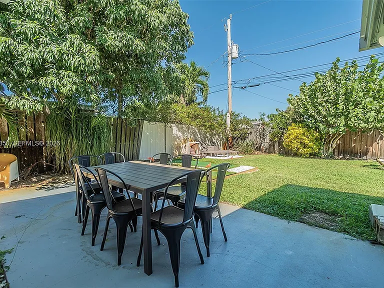 712 Tradewind Dr — Photo 33