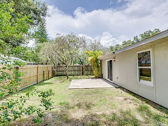 5th image of 12205 Hidden Brook Dr