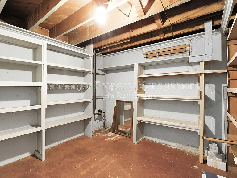 112 W Amherst Ct — Photo 15
