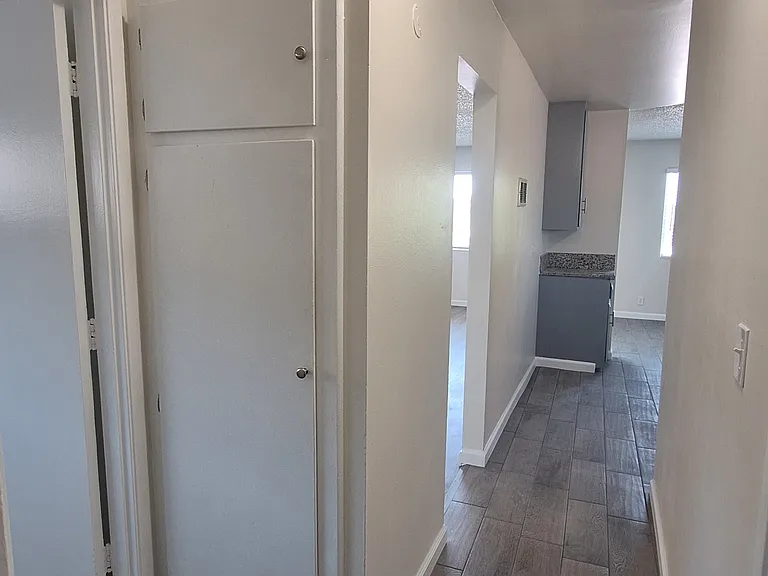13322 Cordary Ave #B — Photo 20