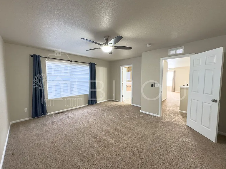 9647 Carnival Ln — Photo 15