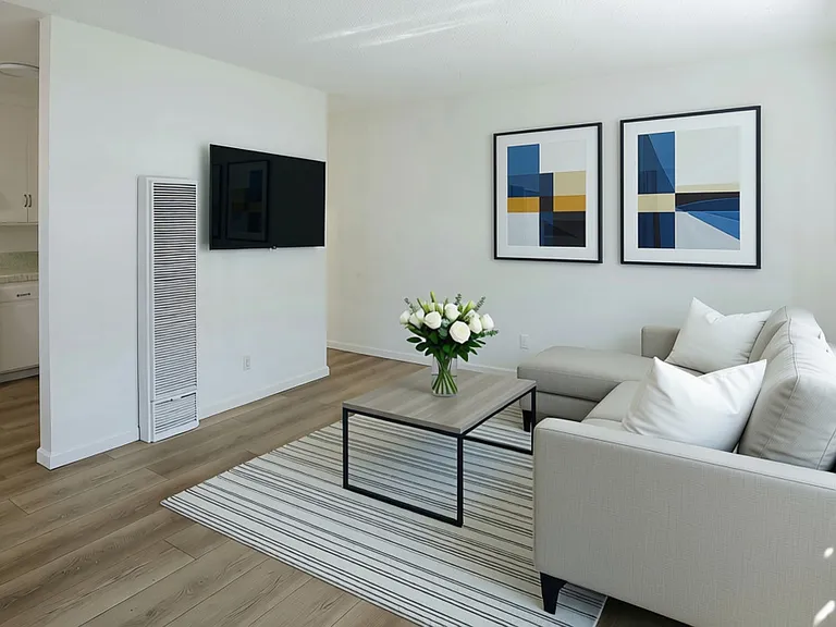 3121 E Gleason Ave #4 — Photo 2