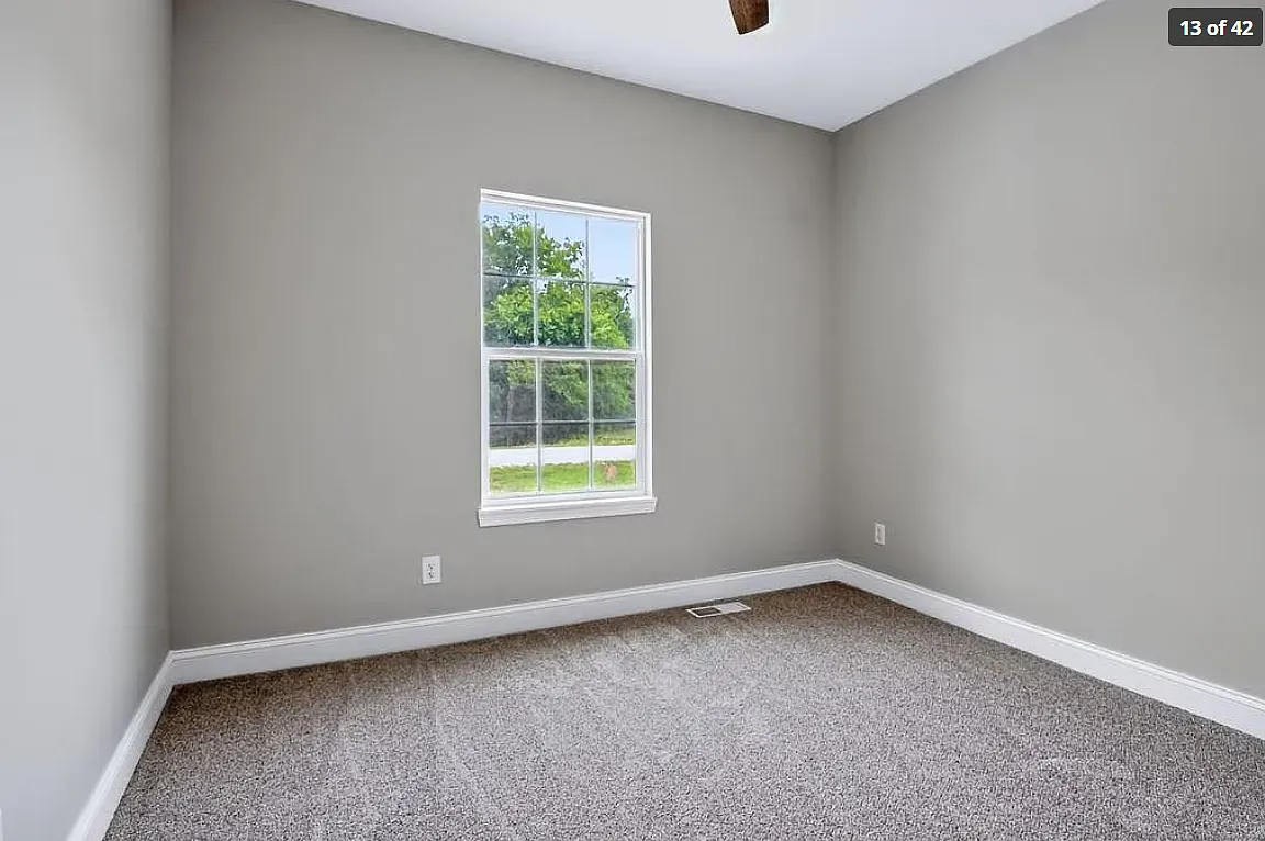 50 Southeast 150 Road - 1 — Photo 2
