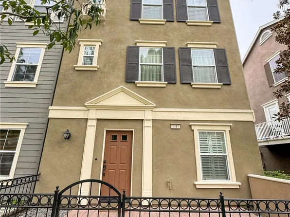 1414 Montgomery St, Tustin, CA 92782