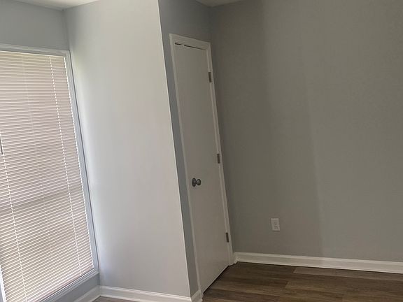 2nd image of 4498 Wooddale Ave #10855267