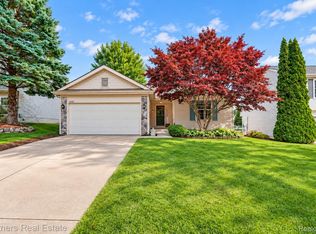 1641 Chelsea Cir, Howell, MI 48843