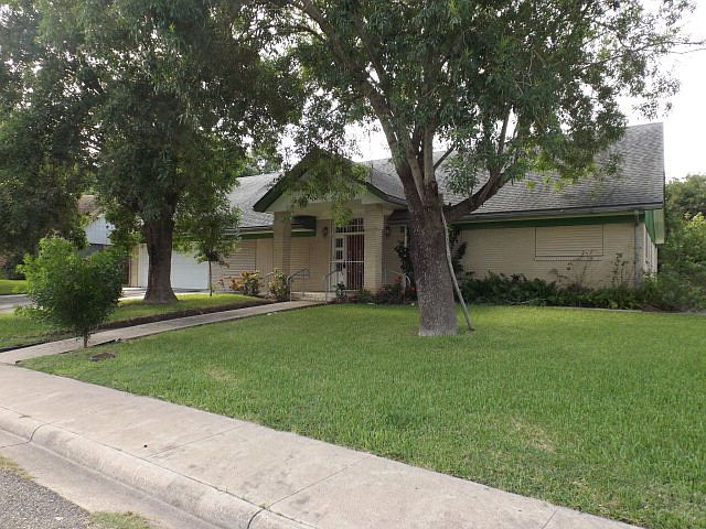 1st image of 1125 Cypress Dr