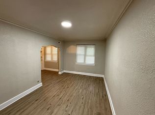 4252 N Teutonia Ave #202, Milwaukee, WI