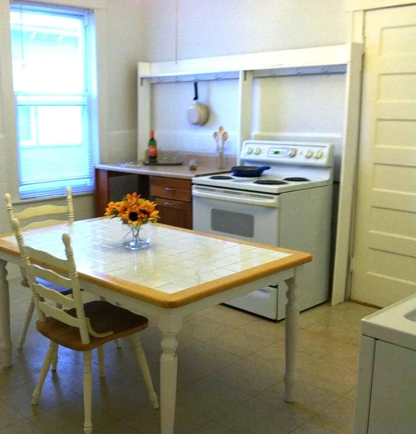 3 bed, 1500 sqft, $2,375 — Photo 3