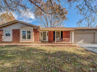 11927 Spruce Haven Ct, Saint Louis, MO 63146