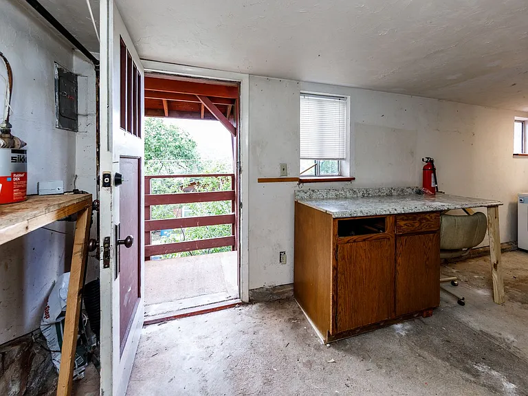 37 Delaware Rd — Photo 41