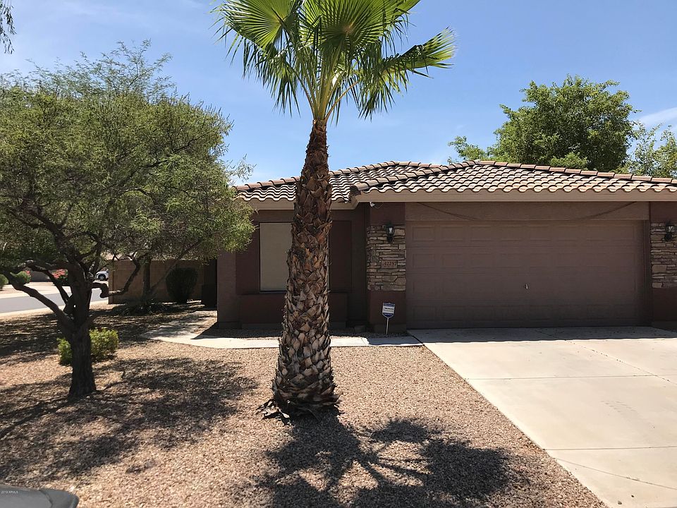1st image of 42257 W Bunker Dr