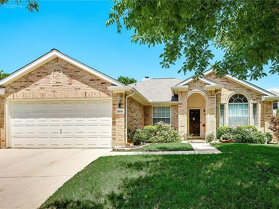 3rd image of 3001 Berkshire Ln