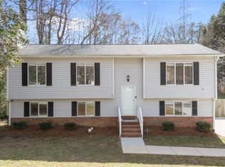 1113 Century Park Ave, Kernersville, NC 27284