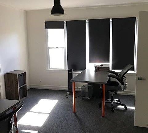 5th image of 507 1/2 N Larchmont Blvd