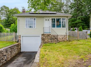 84 Secret Lake Rd, Avon, CT 06001