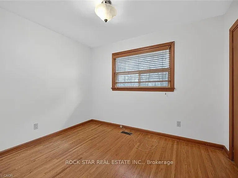 134 W 28th St — Photo 13