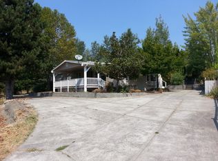 5550 Demaray Dr, Grants Pass, OR 97527