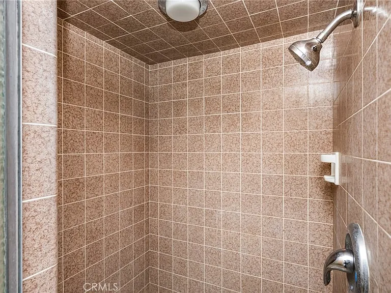 243 N Grand St — Photo 22