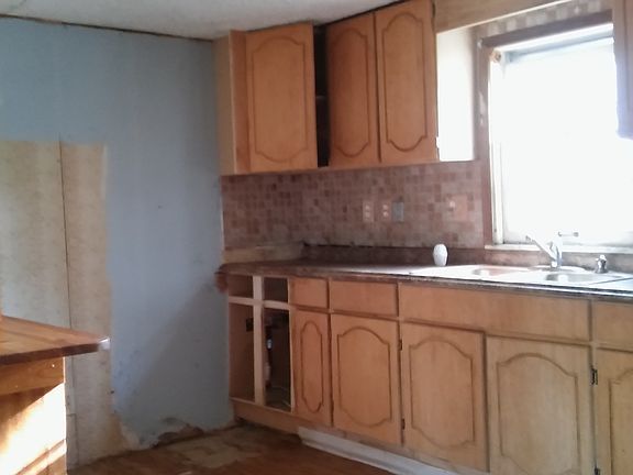 5th image of 739 Westphal Ave