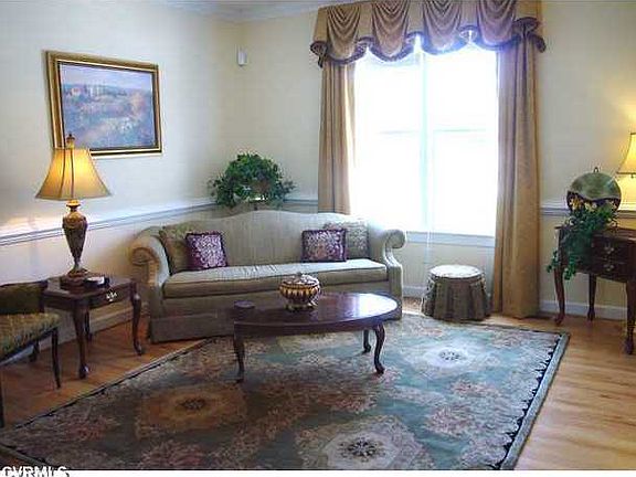 3rd image of 5155 Ashborough Dr