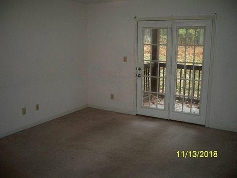 3rd image of 1237 Parkway Pl APT E