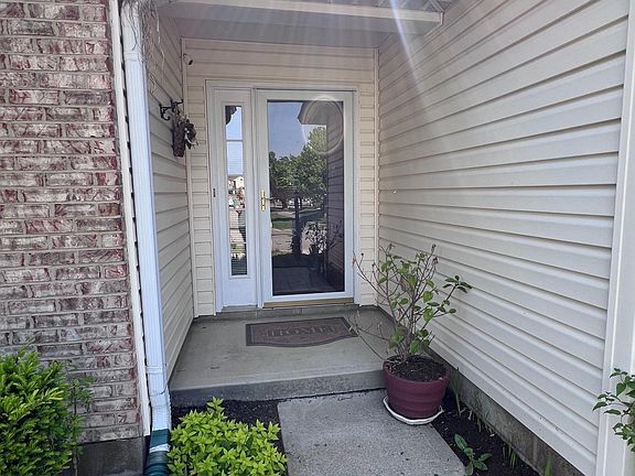 4th image of 295 Indian Lake Dr