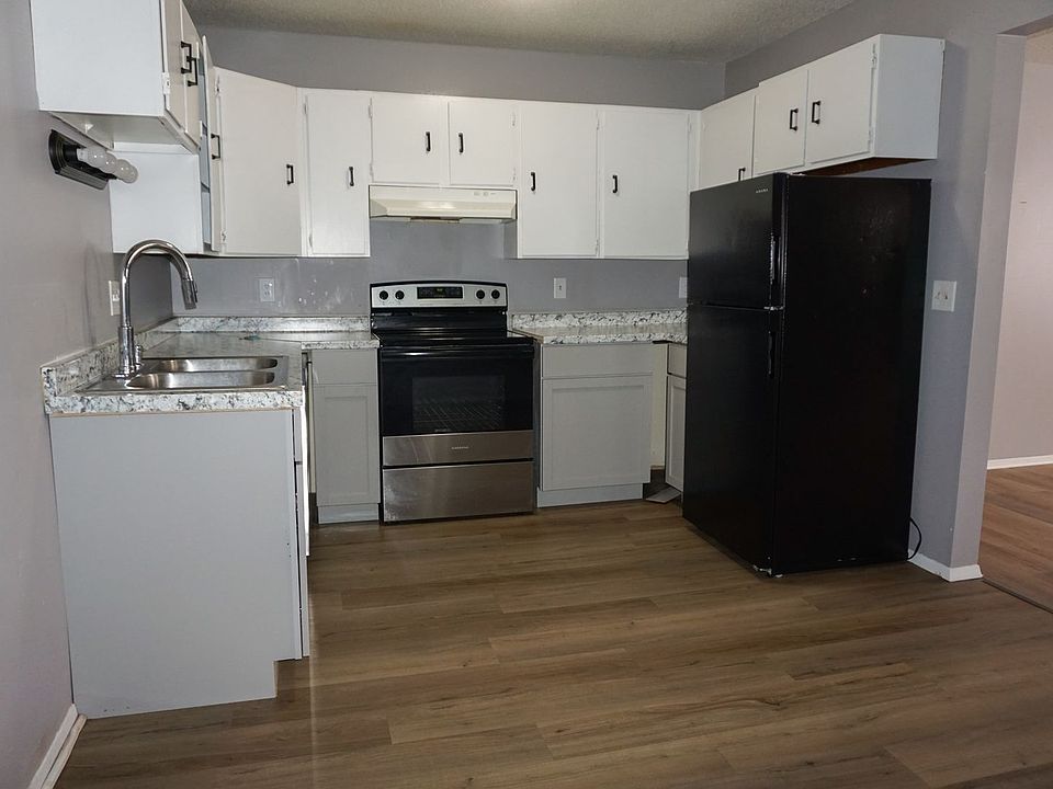 1st image of 300 S 26th St #7